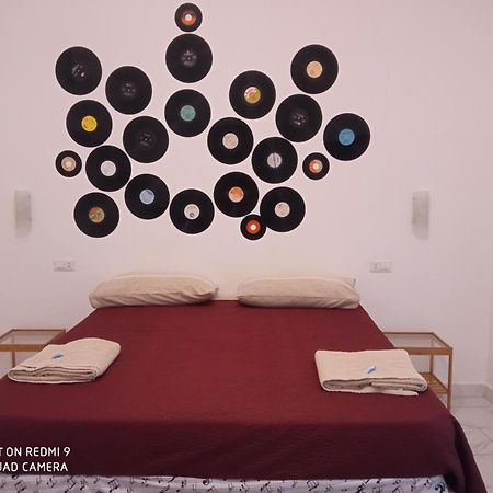 La Maison Di Wanda Bed & Breakfast Napoli Oda fotoğraf